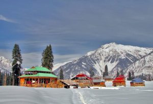 snow fall in kashmeer - tourism