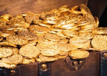 دنیا کی امیر ترین شخصیات کی مجموعی دولت سے زیادہ دولت رکھنے والی خاتون