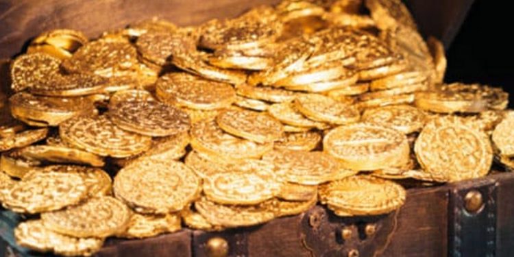 دنیا کی امیر ترین شخصیات کی مجموعی دولت سے زیادہ دولت رکھنے والی خاتون