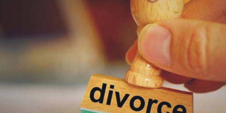 تاریخ کی مختصر شادی، نکاح کے 3 منٹ بعد ہی دلہن نےطلاق لے لی
