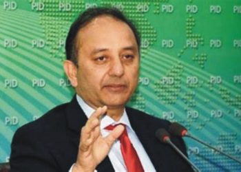 عمران خان نے فوج اور اسٹیبلشمنٹ کے بارے میں متضاد بیانات دیے:مصدق ملک