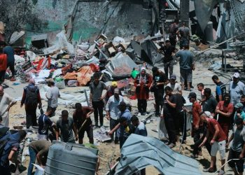 غزہ کے پناہ گزین کیمپ پر اسرائیلی فضائی حملہ، 71 فلسطینی شہید