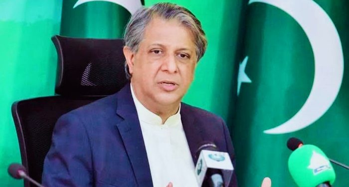 سپریم کورٹ کے فیصلے کے باوجود حکومت مستحکم، اعظم نذیر تارڑ