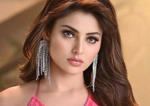 بالی وود اداکارہ کی نازیبا ویڈیولیک ،اروشی روٹیلا نے آخرسچ بول دیا
