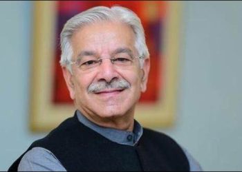 بانی پی ٹی آئی بڑے شاطر آدمی ہیں اقتدار کے بغیر نہیں رہ سکتے :خواجہ آصف