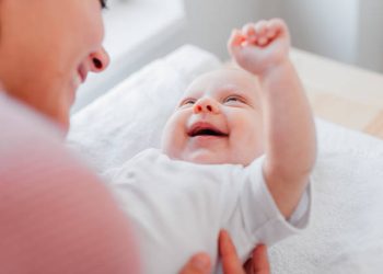 ایمن پر شدید تشدد کیا جس کے نتیجے میں وہ موقع پر ہی دم توڑ گئی