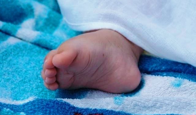 یبٹ آباد میں ماں کا بچوں پر حملہ ایک جاں بحق، دو کی حالت نازک