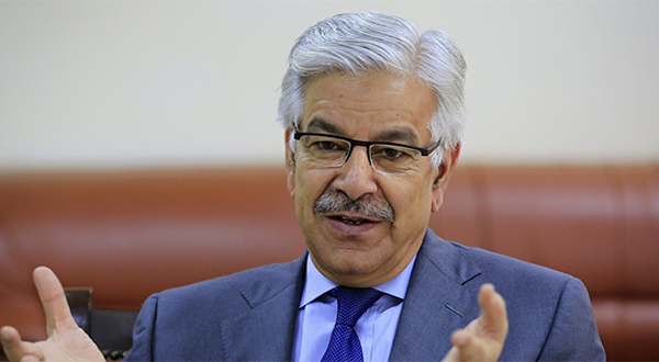 فیصلہ اس شخص کی دہلیز تک پہنچایا گیا جو سائل ہی نہیں تھا، یہ ہوم ڈیلیوری تھی:خواجہ آصف