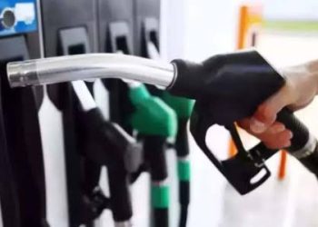 رات کی تاریخی میں حکومت نے پیٹرول بم گرا دیا نوٹیفکیشن جاری