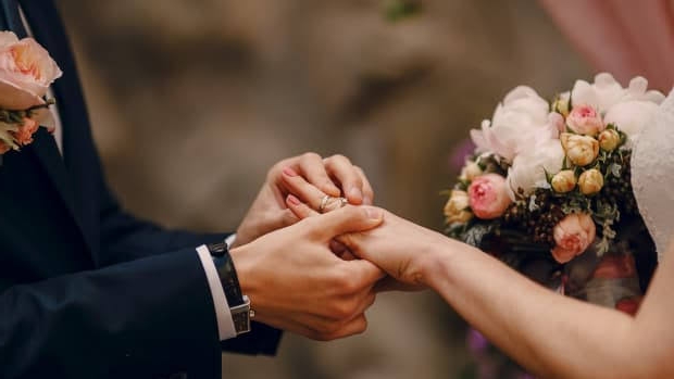 مچھلی اور گوشت نہ ملنے پر شادی کی تقریب جنگ کا میدان بن گئی