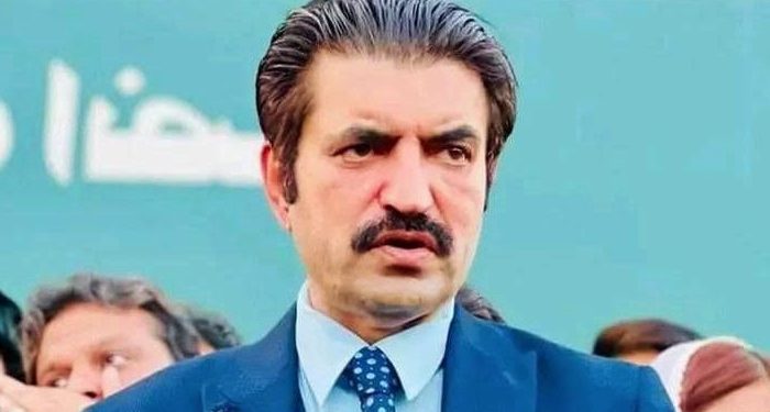 پارٹی رکنیت کی معطلی شیر افضل مروت بول اٹھے