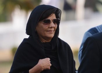 عمران خان نے فوج کو نیوٹرل رہنے کی درخواست کی، علیمہ خان