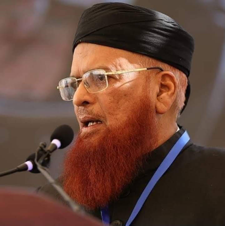 عوام کھڑے ہو جائیں تو حکومت گھٹنے ٹیک دے گی: مفتی تقی عثمانی