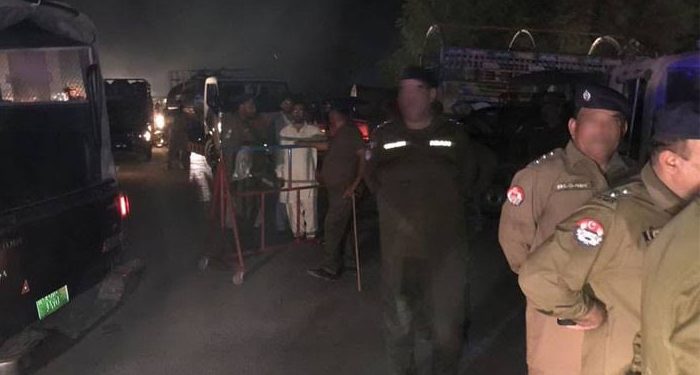 شاہدرا میں پولیس مقابلہ اشتہاری ملزم ساتھیوں کی فائرنگ سے جاں بحق
