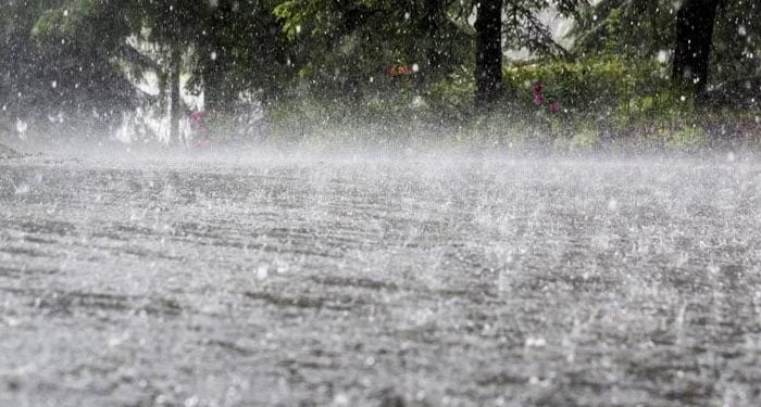 ممبئی میں بارش نے تباہی مچا دی، 50 پروازیں منسوخ