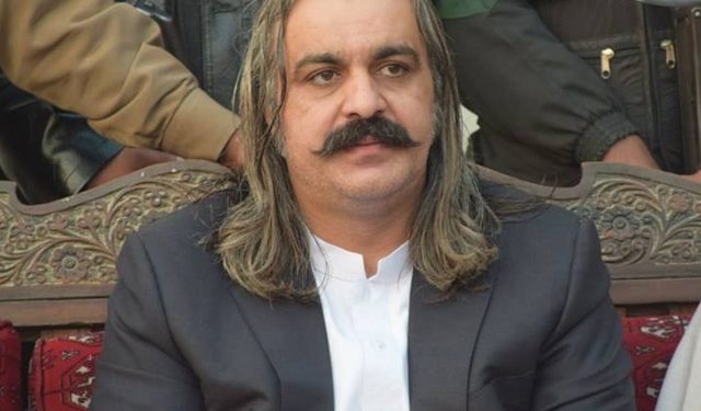 پی ٹی آئی پر پابندی کے فیصلے پر علی امین گنڈاپورکا ردعمل بھی آگیا