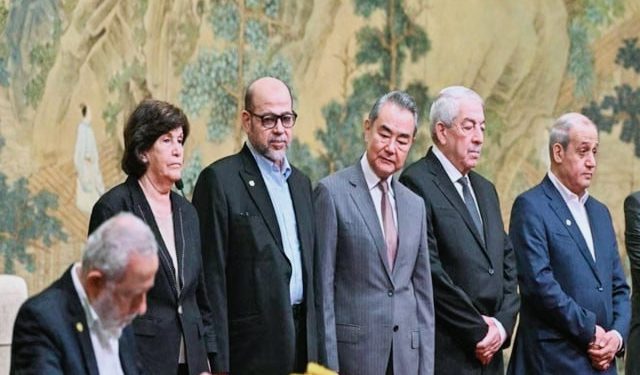 چین کی ثالثی میں فلسطینی دھڑوں کے درمیان کامیاب مذاکرات 17 سالہ اختلافات کا خاتمہ