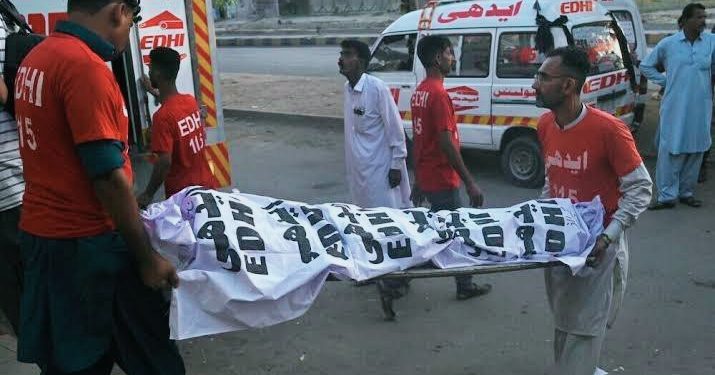 کراچی میں شدید گرمی اور حبس کی لہر، 24 گھنٹوں میں 19 لاشیں برآمد