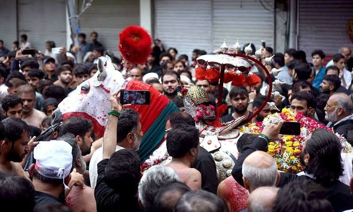یوم عاشور آج ملک بھر میں عقید و احترام سے منایا جا رہا ہے
