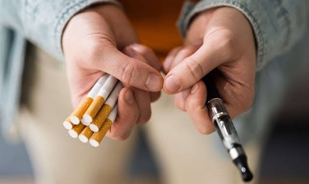 ویپنگ اور سگریٹ نوشی کا مشترکہ استعمال صحت کے لئے انتہائی خطرناک