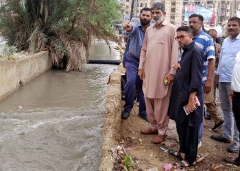 گوجرانوالہ: بارات کے ساتھ آیا نکاح خواں نالے میں گر کر لاپتا