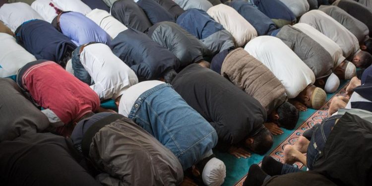 لندن:75 فیصد مسلمان خوف اور عدم تحفظ کا شکار