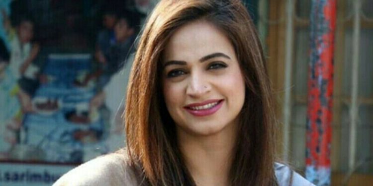 "شوبز سے دوری کا راز، نور بخاری کا دل کس واقعے نے توڑا؟