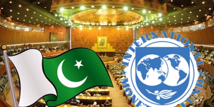 پاکستان کی جانب سے آئی ایم ایف کو 3 ارب 60 کروڑ ڈالر سود کی ادائیگی: اقتصادی امور کمیٹی کا انکشاف