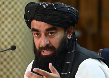باجماعت نماز نہ پڑھنے پر سرکاری ملازمین کی تنخواہوں میں کٹوتی کا اعلان