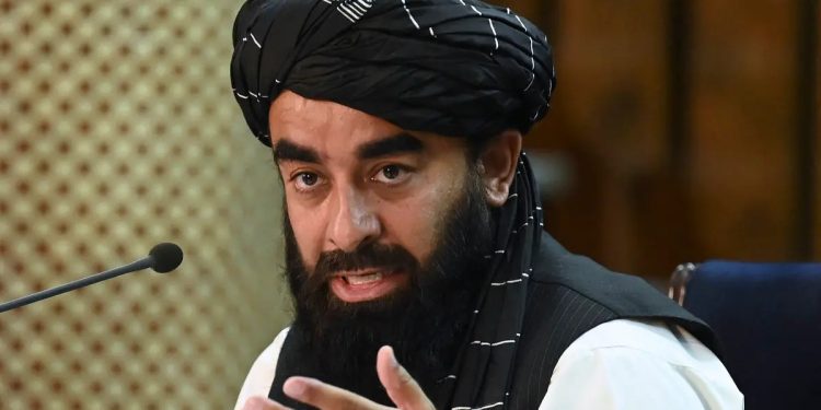باجماعت نماز نہ پڑھنے پر سرکاری ملازمین کی تنخواہوں میں کٹوتی کا اعلان