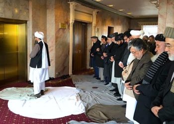 سرکاری ملازمین کے لیے پانچ وقت کی نماز باجماعت لازمی قرار