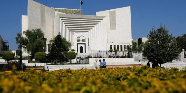 سپریم کورٹ نے الیکشن ٹریبونل کیس کی سماعت موخر کر دی