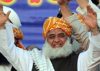 شہباز شریف نے قوم کو مایوس کیا ،معیشت کو سنبھالنے میں ناکام رہے:مولانا فضل الرحمٰن