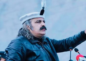 عدالت کو خبردار:علی امین گنڈاپور کی دھمکی مجھے روک کر دکھاؤ