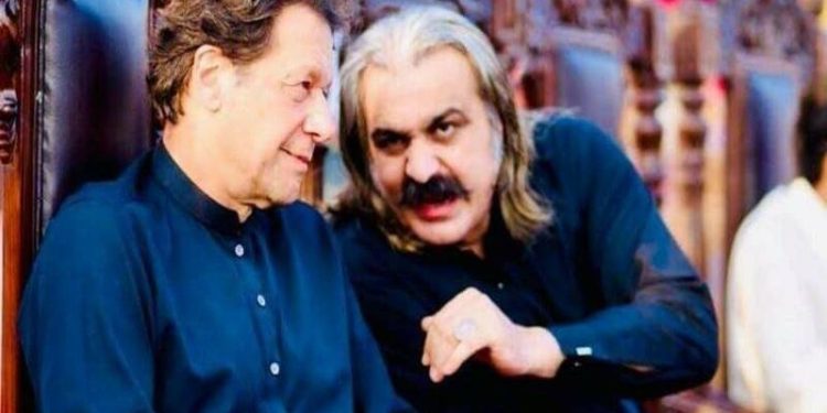 ملک بھر میں جلسے کریں، لڑائی سے گریز کریں: عمران خان کی ہدایت
