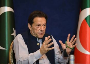 فوج کے ساتھ بہترین تعلقات برقرار نہ رکھنا بیوقوفی ہوگی۔عمران خان