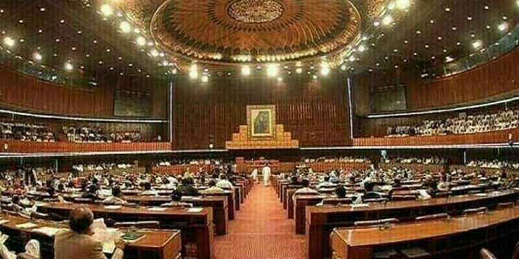 قومی اسمبلی کا اجلاس کل شام 5 بجے، اہم قانون سازی کے لیے بڑے فیصلے متوقع