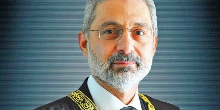 پارلیمنٹ بڑی با اختیار ہے،پارلیمنٹ تو سُپریم کورٹ کے فیصلہ کو بھی ختم کر سکتی ہے، چیف جسٹس قاضی فائز عیسیٰ