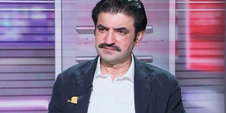 پی ٹی آئی میں اختلافات، شیر افضل مروت کا ممکنہ علیحدگی اور پاکستان چھوڑنے کا اعلان