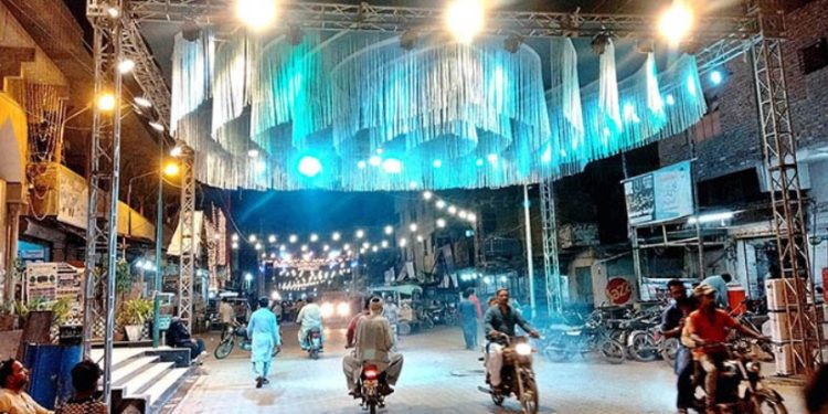 ملک بھر میں عید میلاد النبی ﷺ کا جشن جوش و جذبے سے منایا جا رہا ہے
