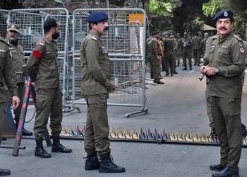 میانوالی: پولیس چیک پوسٹ پر دہشت گردوں کا حملہ ناکام، دو جوان زخمی