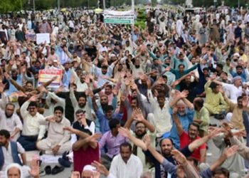 مذاکرات کامیاب، یوٹیلٹی سٹورز ملازمین کا دھرنا ختم کرنے کا اعلان