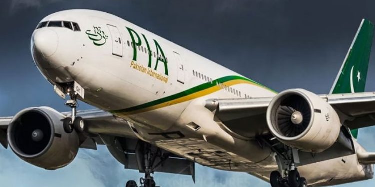 پی آئی اے کی نجکاری میں ایک ماہ کی تاخیر، نئی بڈنگ تاریخ کا اعلان