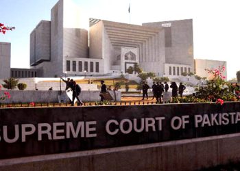 سپریم کورٹ کی وضاحت جاری کرنے کا عمل متنازع ہوگیا