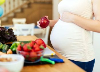 آئرن کی کمی 5 میں سے 4 حاملہ خواتین میں پائی جاتی ہے، ماہرین
