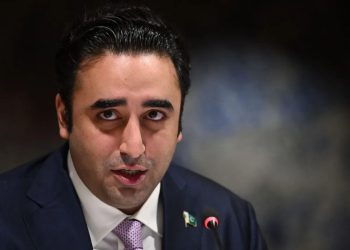 عمران خان کو آرمی چیف سے متعلق بیان پر بھاری قیمت چکانی پڑے گی: بلاول بھٹو