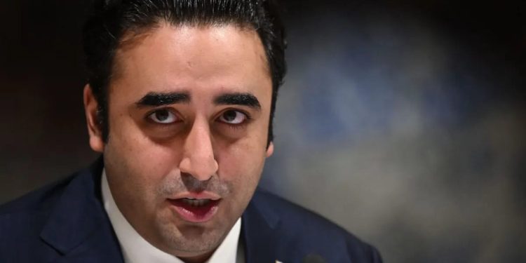عمران خان کو آرمی چیف سے متعلق بیان پر بھاری قیمت چکانی پڑے گی: بلاول بھٹو