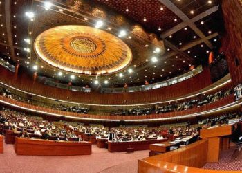 سپریم کورٹ ججز کی تعداد 17 سے 23 کرنے کا بل مؤخر
