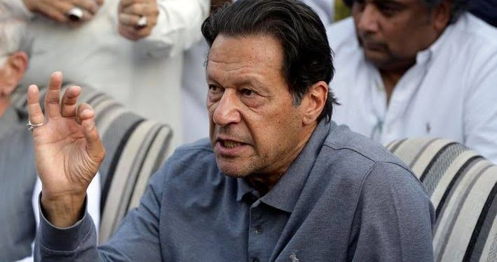 جلد سڑکوں پر آنے کا اعلان کریں گے، عمران خان کا پارٹی کو تیار رہنے کا حکم