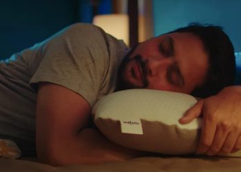 نیند کے ساتھ لاکھوں کمائیں، بھارت کی کمپنی کی دلچسپ پیشکش